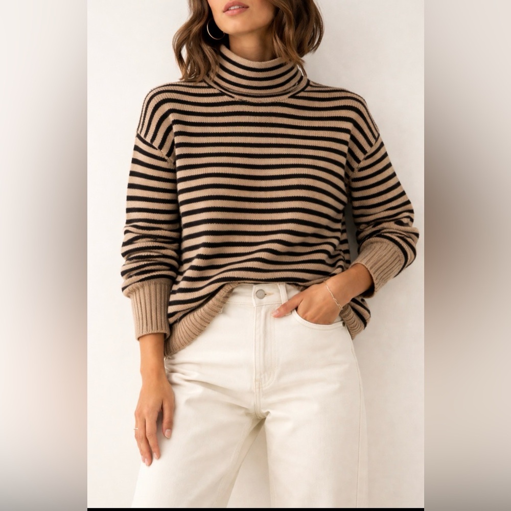 J. CREW Mock Funnel Rollneck
Striped Cashmere Wool Knit Sweater Tan and Black M